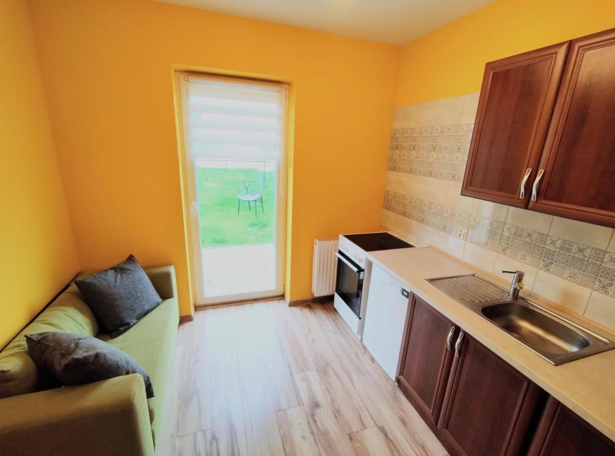 Yellow Apartment Wieliczka Exterior photo